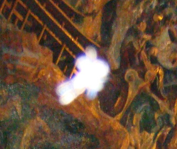 2011年7月24号在杭州灵隐寺拍到菩萨显灵了-