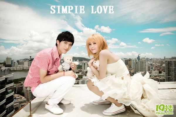 我想就这样牵着你的手不放开,简简单单爱。HO