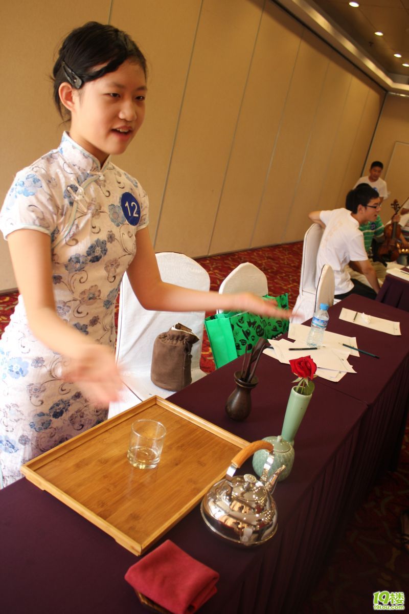 人類已經(jīng)不能阻止中國孩子多才多藝的腳步了