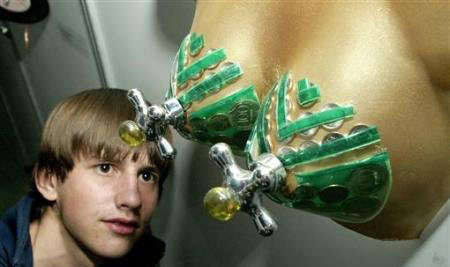 史上最搞笑怪异的<em>胸罩</em> 你敢<em>穿着</em>出门吗?-搞笑