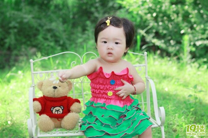 我一岁啦,来看看我撩人的照片吧~~^-妈咪宝宝