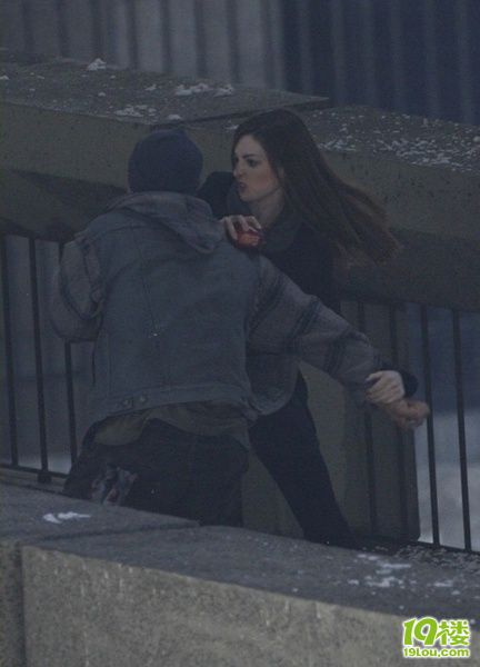 洛杉矶片场 \ 猫女\ 英伦风现身-新片预告-电影陪