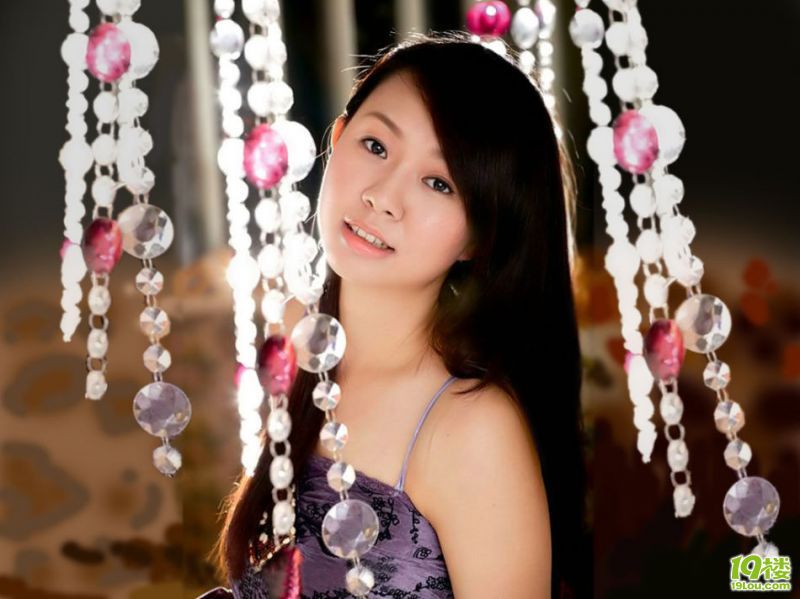 卓依婷:2011最新原唱同名专辑,辟谣其死讯谣言