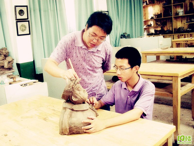 一位陶者的执着追求 --记优秀教师郑猛达老师