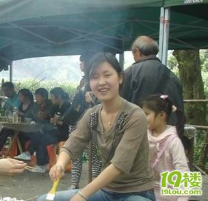 想<em>烫头发</em>不知道<em>什么</em>发型适合自己-美容护肤-杭