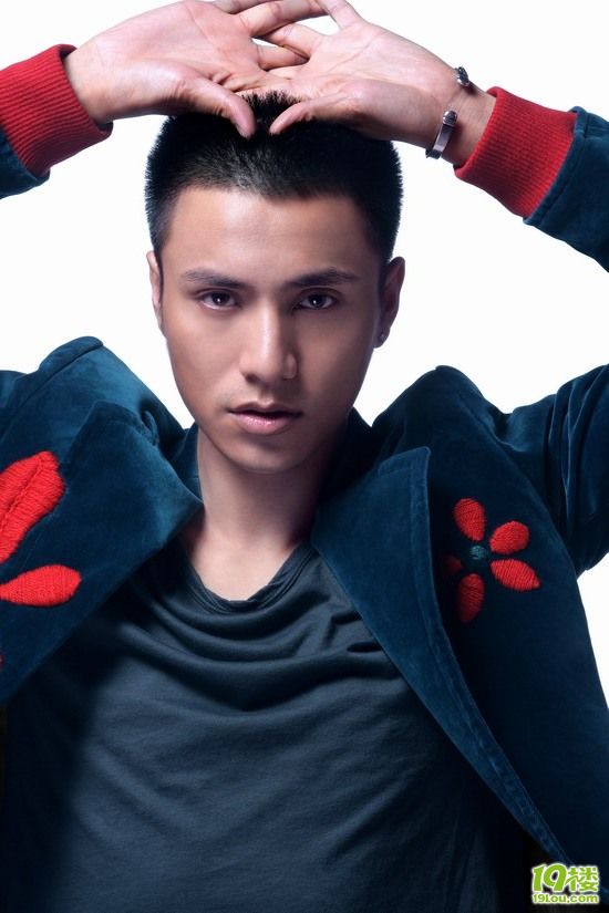 818明星工作室员工的薪资福利 看看哪个明星真