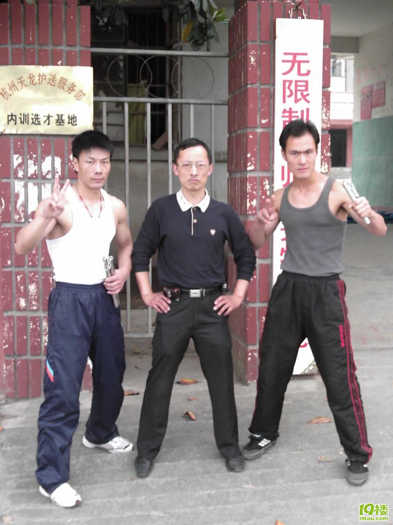 二节棍王--王宏心的视频-专业探讨-武术馆-杭州