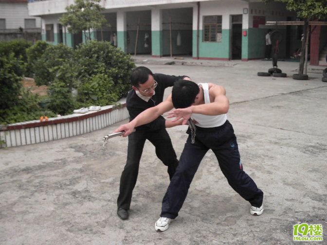 二节棍王--王宏心的视频-专业探讨-武术馆-杭州