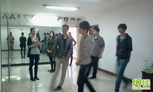 新尚模特公司招聘-模特培训-月薪面议--杭州招