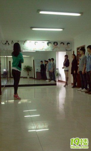 新尚模特公司招聘-模特培训-月薪面议--杭州招