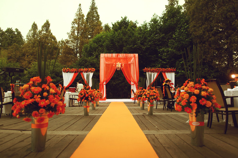 艾诺婚礼策划_超想办一场户外婚礼。喜欢味庄