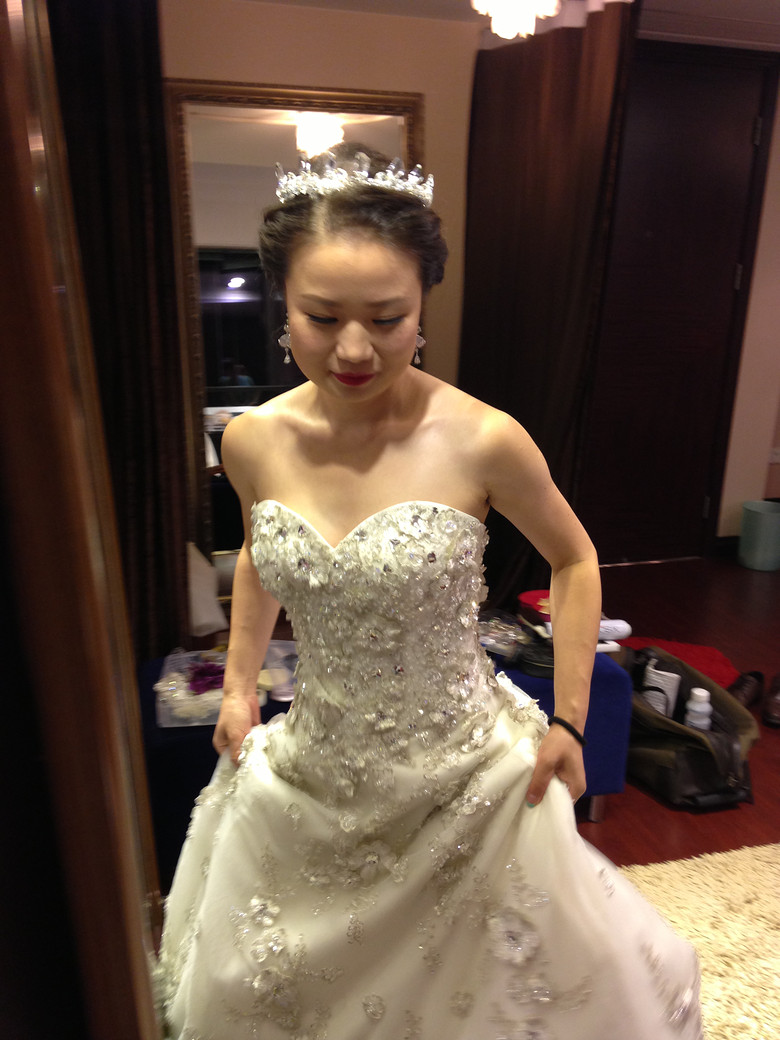 绚爱<em>嫁衣馆</em>_从没想到自己也可以穿这么霸气女
