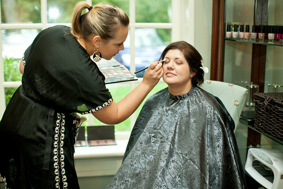 金夫人婚纱摄影_工作中的婚礼化妆师 - #感动瞬