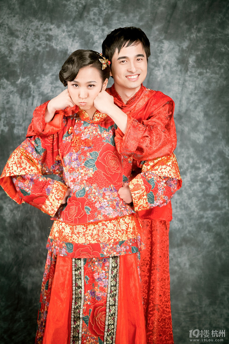 T1创意婚纱摄影_---我们的歌 无论是开心还是难