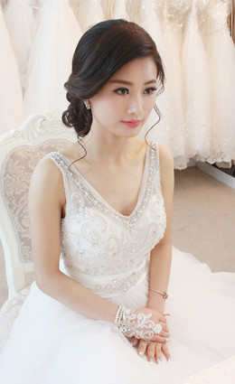 VIVI造型 <em>新娘</em>跟妆_娟子美妞试妆试<em>纱</em>照;;清晰