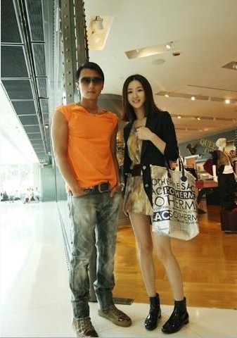  谢霆锋包 二奶张柏芝艳照们哪个更不可原谅-情