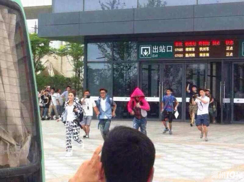 德清站看见很多巨星,咋事体-我看见的-湖州消息-湖州19楼