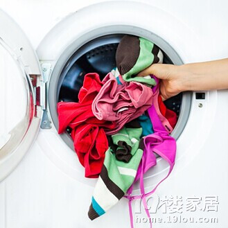 【你家洗衣机吐槽】<em>内裤袜子</em>不要<em>一起</em>喂进来!