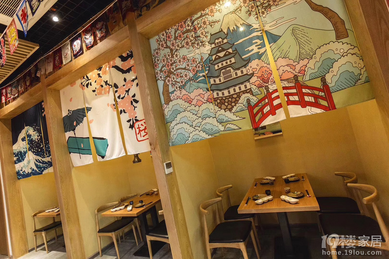 200㎡工装装修,日式原木风格烤肉店铺,异国风情的用餐体验