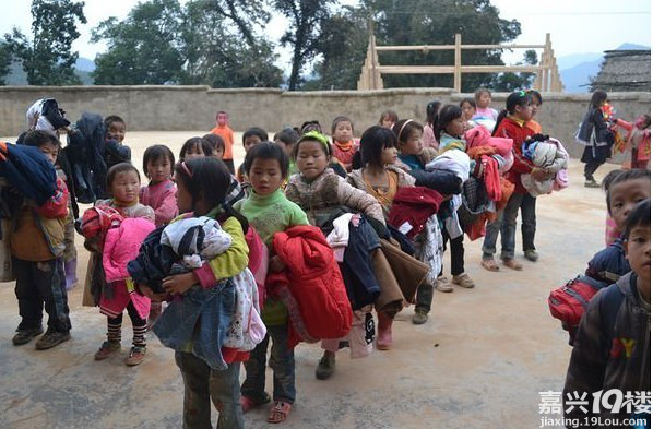 爱心捐衣,暖冬行动活动反馈更新中·~~-现场