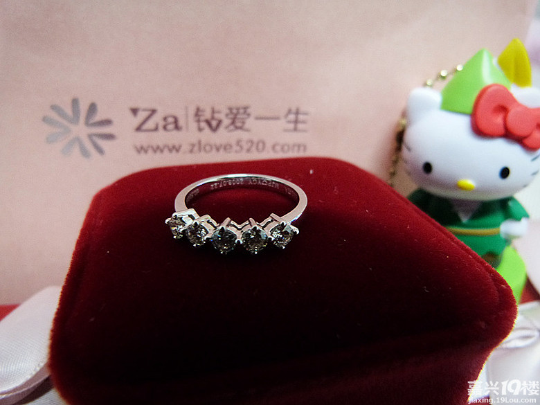 幸福像花儿一样绽放,公主花冠排戒见证你我真