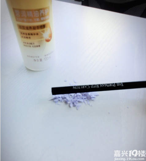 <em>头发</em>也能<em>做</em>精油护理,想尝试吗?-美颜美体-时尚