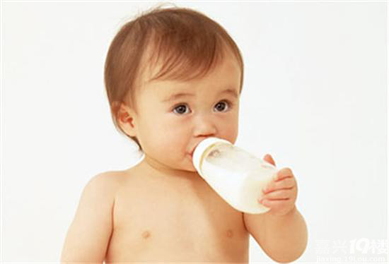 婴儿喝什么奶粉最好最安全?-准妈妈俱乐部-嘉