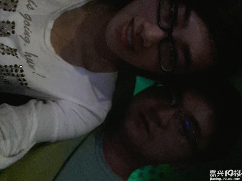 爱情,放弃了在父母身边的优越生活(父母都是医