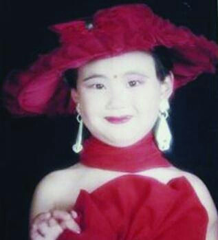 这年头,谁没有一张惊艳世俗的童年照~~-讲空头