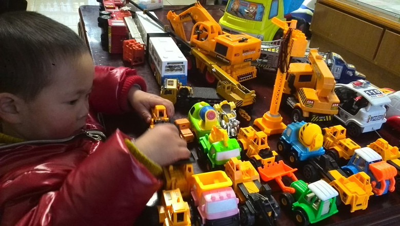 玩具总动员+宝贝的车世界-育儿经验分享-育儿