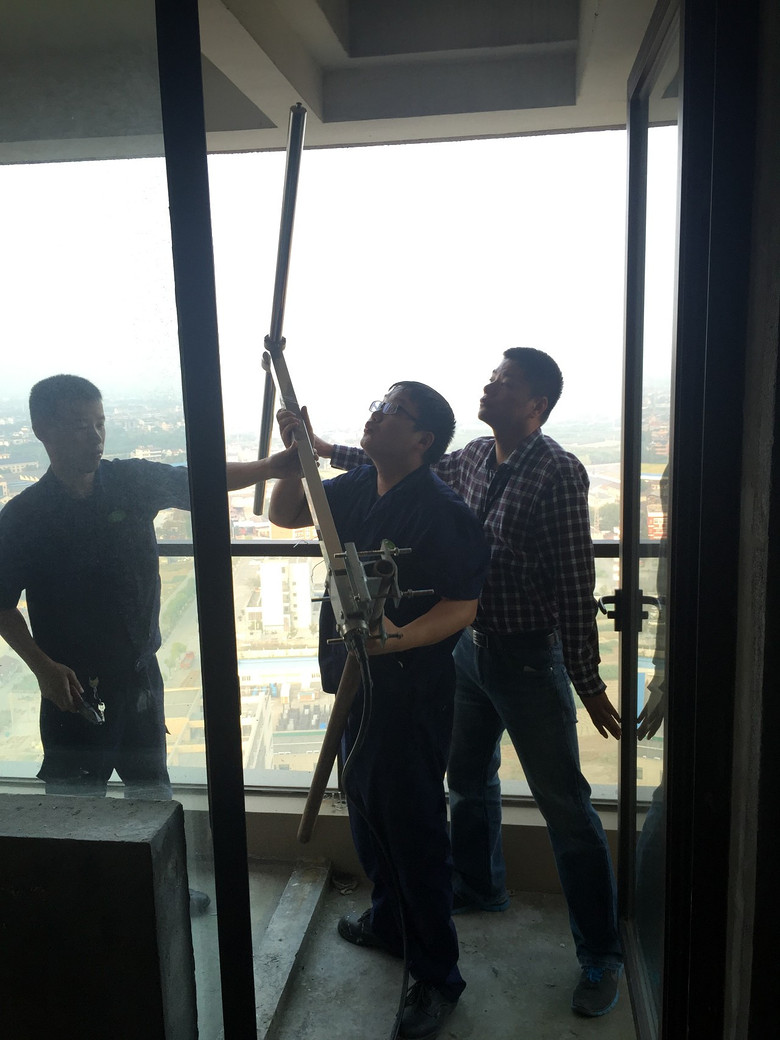 【爱八卦】海宁竟然有个黑电台 他们想干嘛-