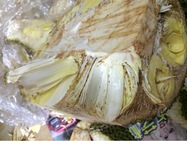 菠萝里面这样还能吃么?是不是坏了?-吃喝地图