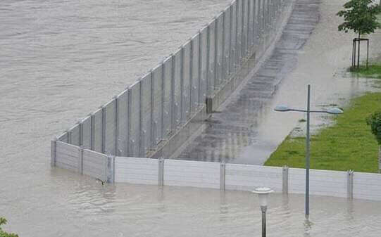 �¹��ķ���ǽ���ְ尡�����ٿ�����Ϥ������