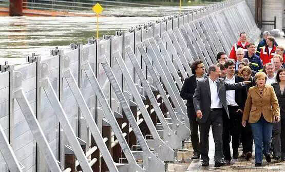 �¹��ķ���ǽ���ְ尡�����ٿ�����Ϥ������