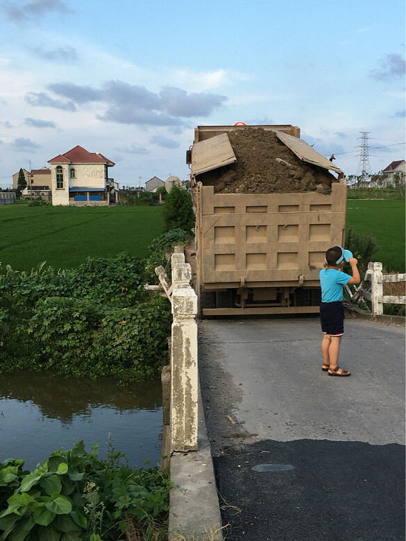 ƽ���ܱߴ����ѹ������