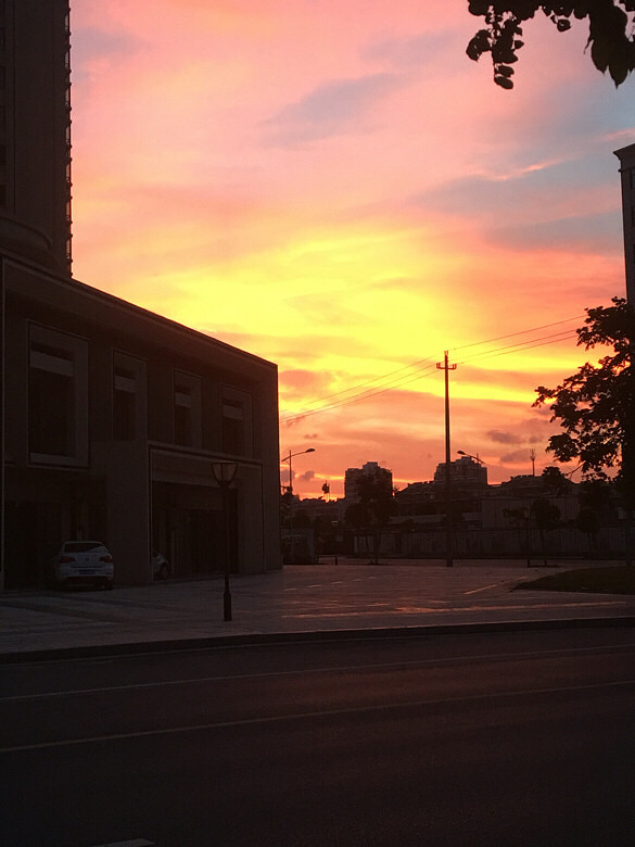 ���˵�������ر���