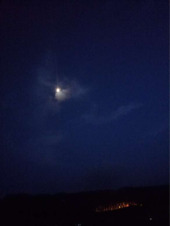 �����ҹ�ر�����ÿ������һ�����¹����ϣ�