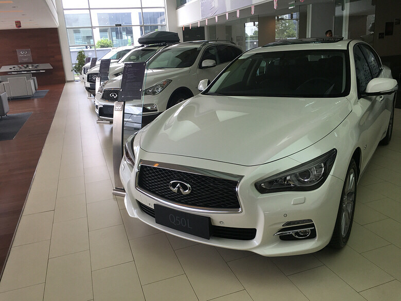 ������򳵣��ҿ��е���Ӣ�����Q50L��