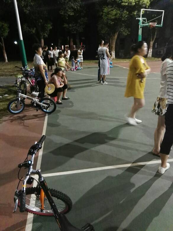 ���ֵ�ҹ��