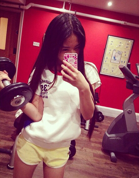 һ��ͼ֤�������˶�����Ů�����٣�