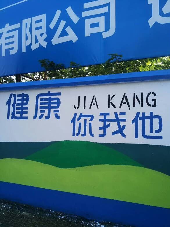 ����������