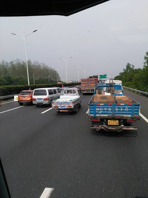 �������������£����Ǹ��ٵģ������Թ�����