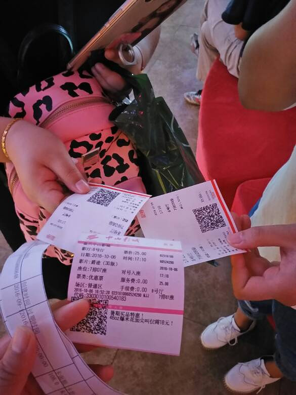 ����������