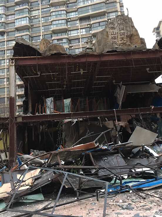 ����·�����и۳ǡ���������ġ���û��ʲô