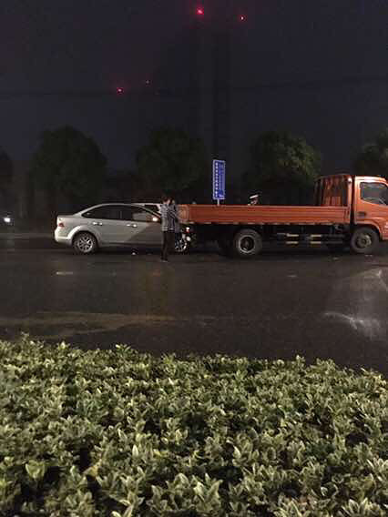 �����죬�����ʹ��۰�