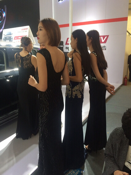 ��չ��һ��