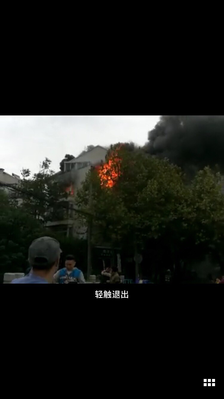 �����Ĳ���ĳС���������� ������̫������