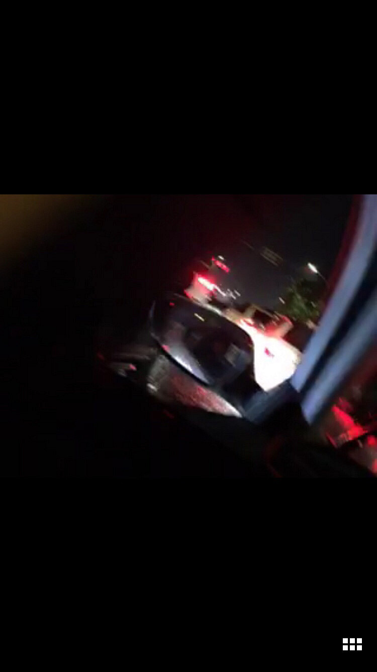 ͩ���߳���ײ����ҹС���г�