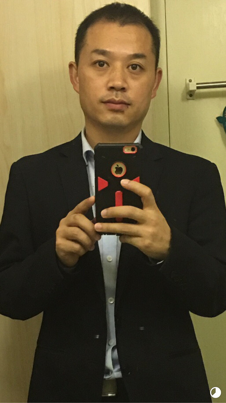 �ǰͿˡ�������˹һ������Ȼ������һ��Ů��