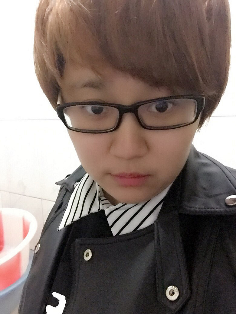 ��������